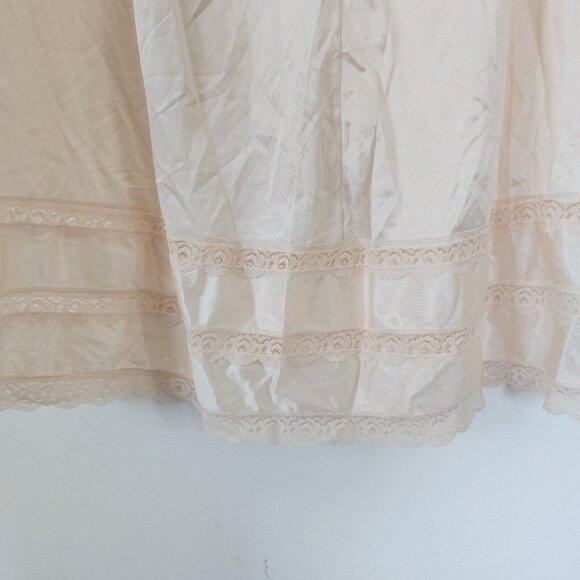 Vintage Merville Large Beige Slip - Picture 2 of 5